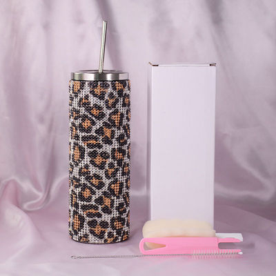 주문 개인화 된 20 Oz 플라스틱 물병 블링 라인 스톤 텀블러 물병 손잡이와 빨대 나사 뚜?? 이있는 두 배 벽 단열 online manufacture